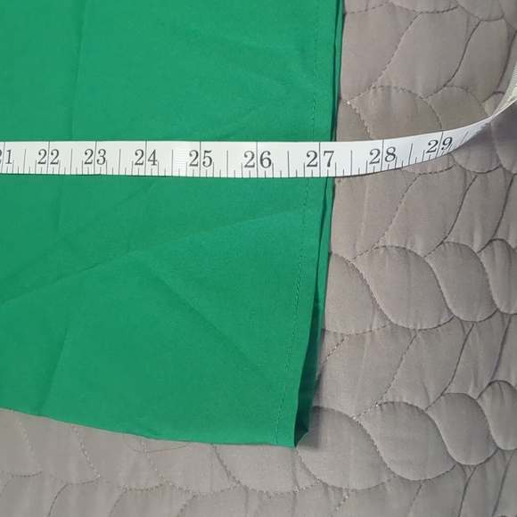 Green button up blouse - Picture 8 of 10